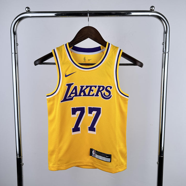 Kids Los Angeles Lakers Dončić #77 Jersey – Yellow (Youth Size)