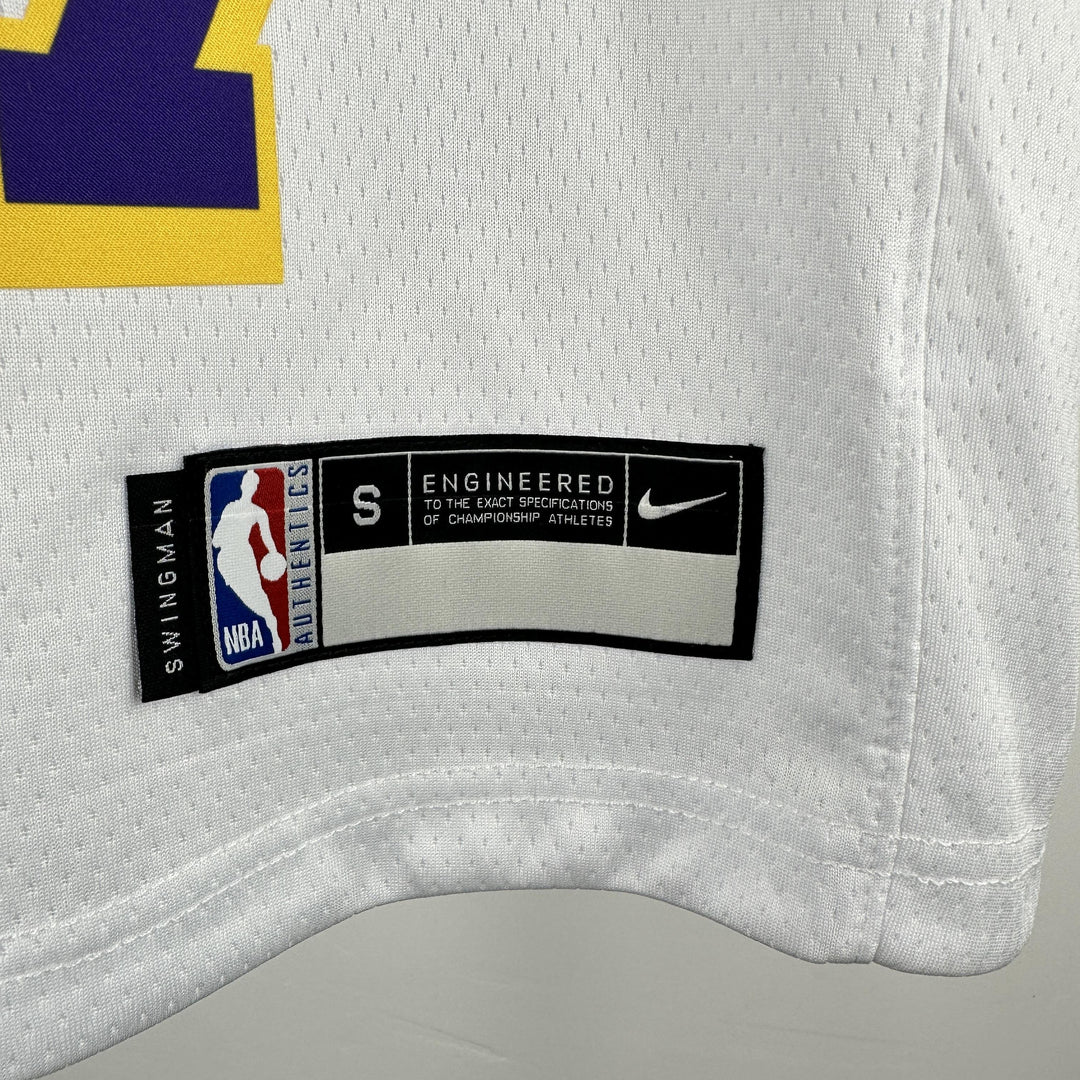 Kids Los Angeles Lakers Dončić #77 Jersey – White (Youth Size)