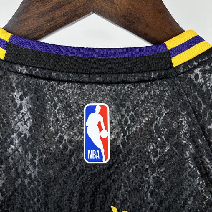 Kids Los Angeles Lakers Dončić #77 Jersey – Black (Youth Size)