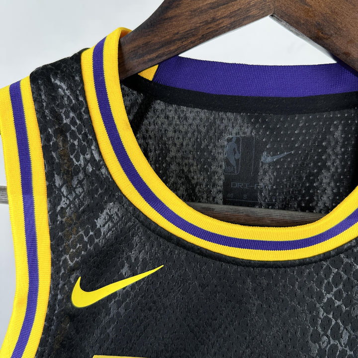 Kids Los Angeles Lakers Dončić #77 Jersey – Black (Youth Size)