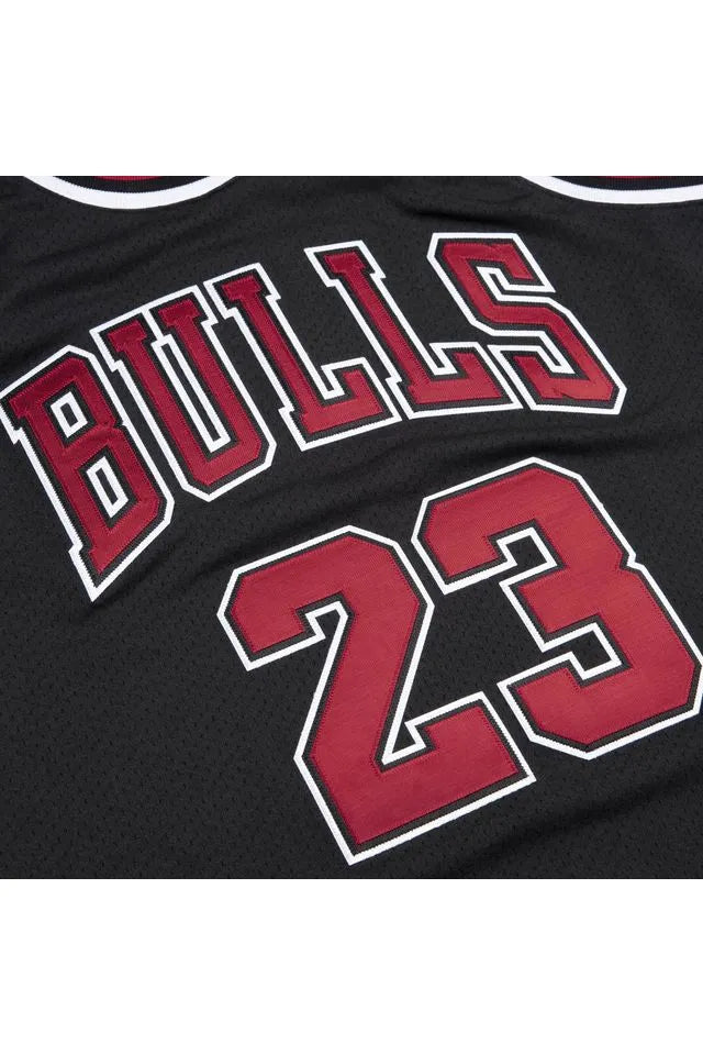 Mitchell & Ness Michael Jordan Chicago Bulls 1997-98 Alternate Jersey – Black