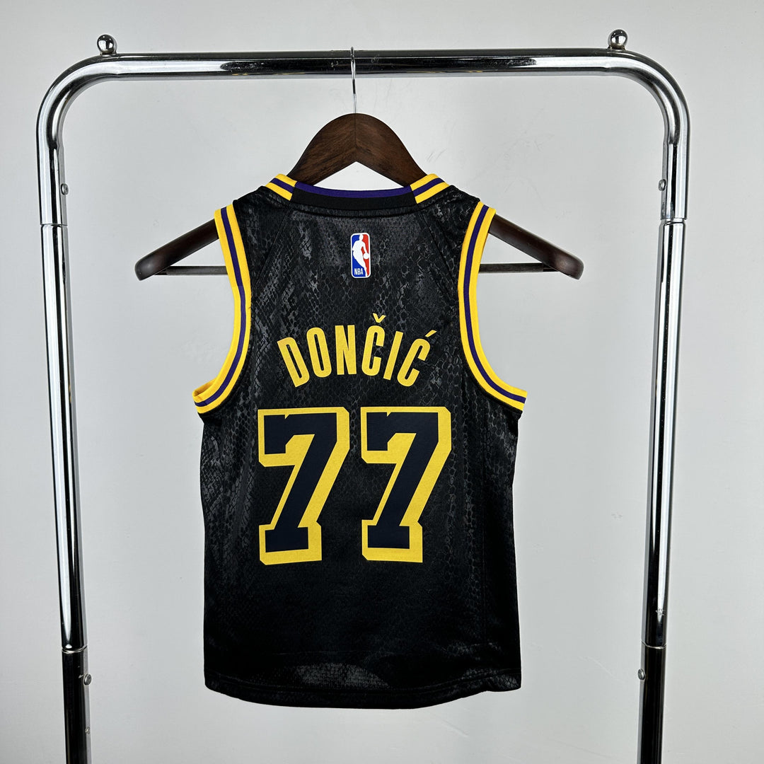 Kids Los Angeles Lakers Dončić #77 Jersey – Black (Youth Size)