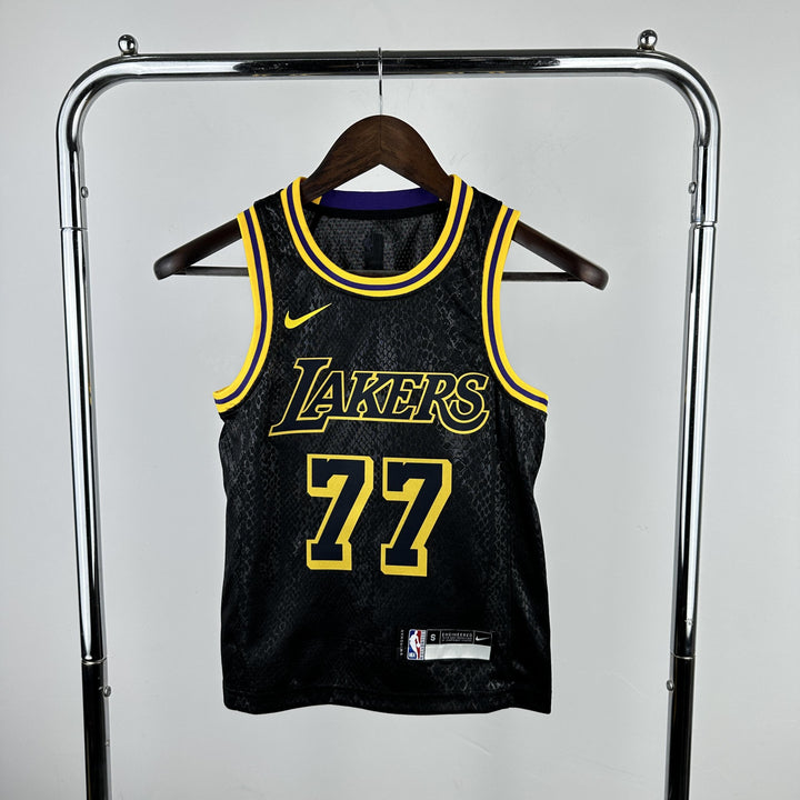 Kids Los Angeles Lakers Dončić #77 Jersey – Black (Youth Size)