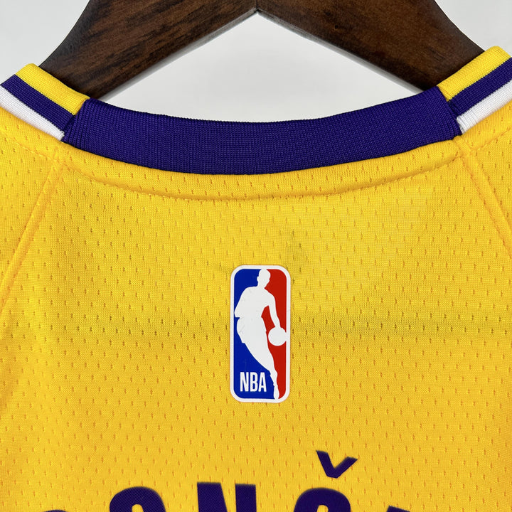 Kids Los Angeles Lakers Dončić #77 Jersey – Yellow (Youth Size)