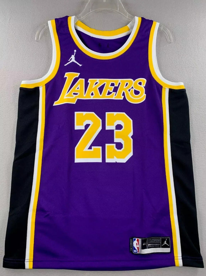 Los Angeles Lakers Statement Edition Jersey 24/25 – LeBron James (Purple)