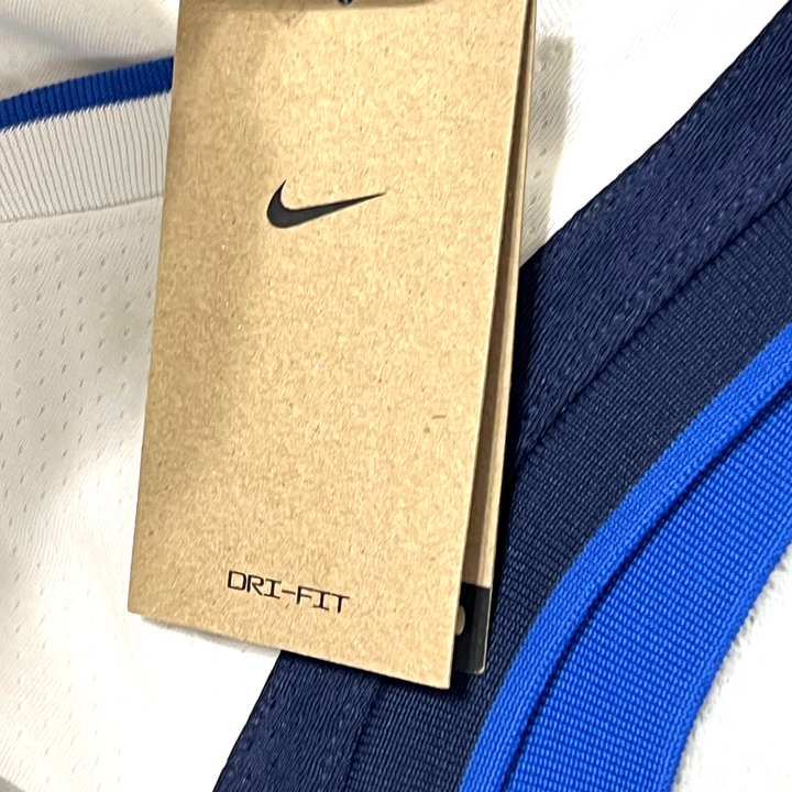 Dallas Mavericks Association Edition Swingman Jersey – Luka Dončić #77 White