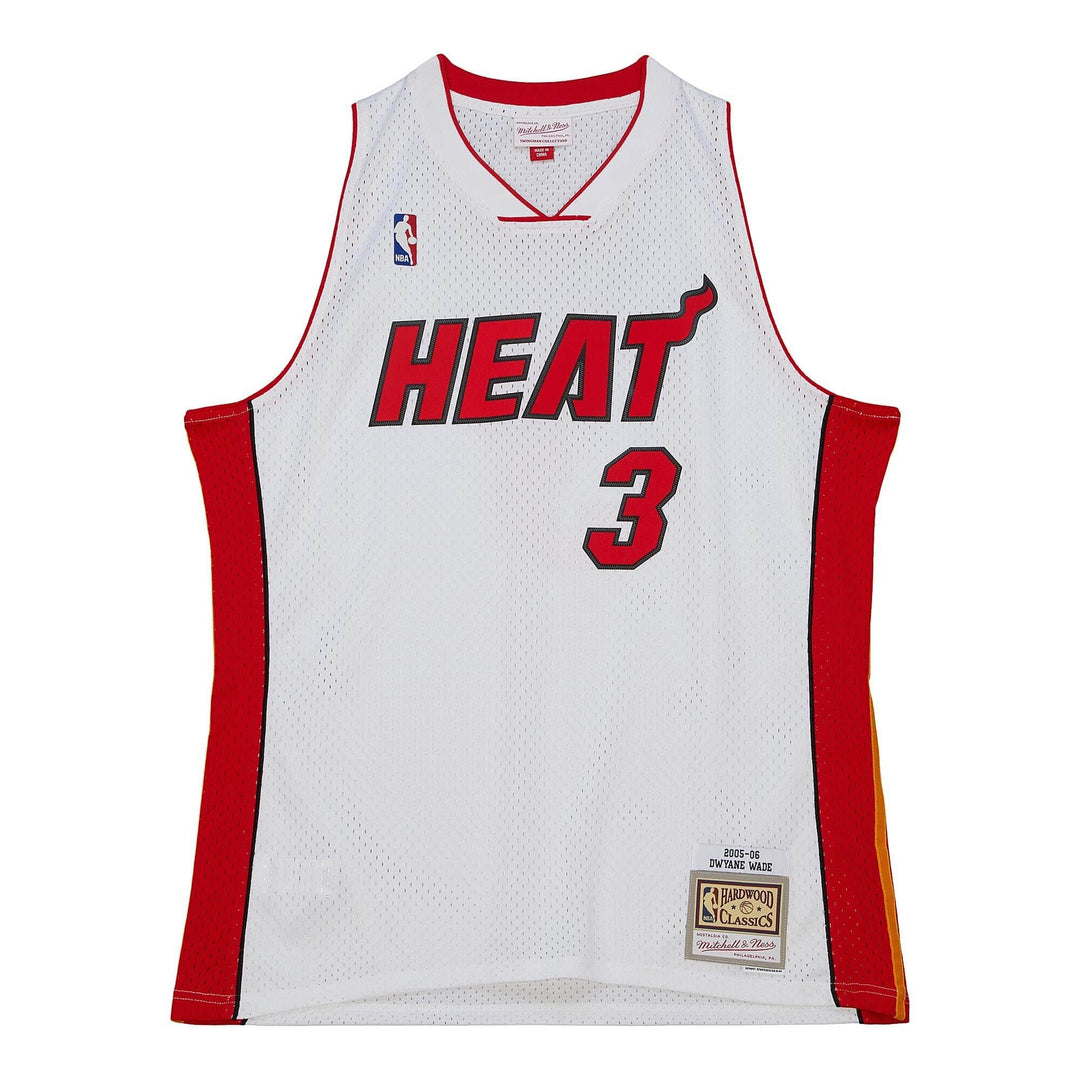 Miami Heat Retro Jersey – Mitchell & Ness 05/06 Dwyane Wade