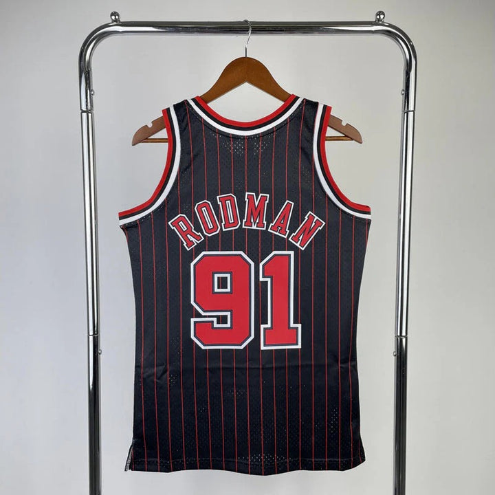 Chicago Bulls Retro Jersey – Mitchell & Ness 95/96 Scottie Pippen (Black)