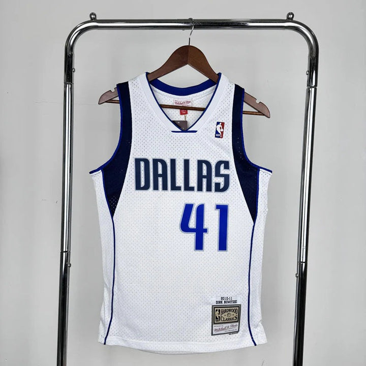 Dallas Mavericks Retro Jersey – Mitchell & Ness 10/11 Dirk Nowitzki