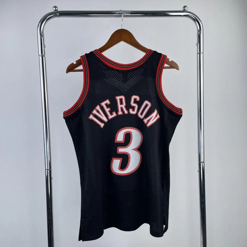 76ers Retro Jersey – Mitchell & Ness 97/98 Allen Iverson (Black)
