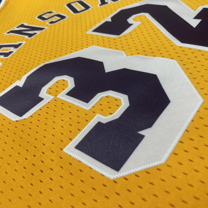 Lakers Retro Jersey – Mitchell & Ness 84/85 Magic Johnson (Yellow)