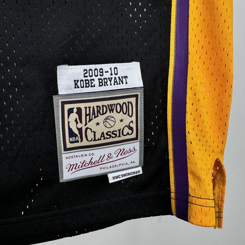 Lakers Retro Mitchell & Ness 09/10 Jersey – Kobe Bryant (Black)